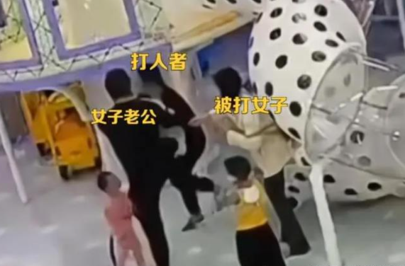 孩子起摩擦 男子掌掴别家小孩妈妈