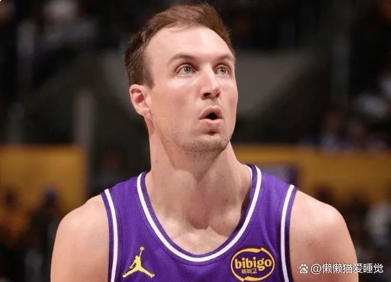 湖东谈主驯服篮网 小节发力锁定胜局