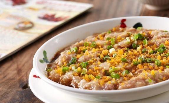 家常咸蛋蒸肉饼，15分钟出锅香喷喷，你家也能做大厨味道？