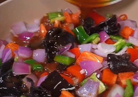 不吃肉也能壮身体？3种高蛋白菜便宜又营养，你吃对了吗