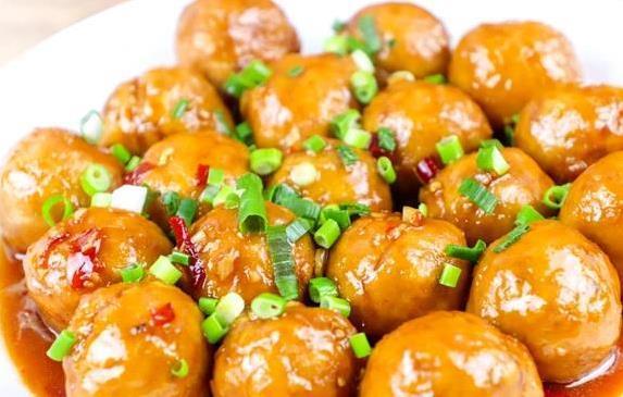 豆腐丸子没鱼却香翻天，8分钟出锅，秒杀超市鱼豆腐