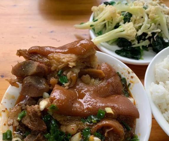 随州拐子饭30年不涨价，1小时卖150斤，却从不让自媒体拍
