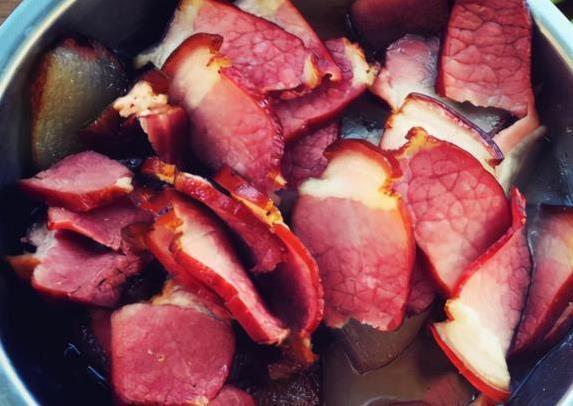 每年囤15斤干豆角，搭配腊肉炒一盘，香到邻居敲门问做法