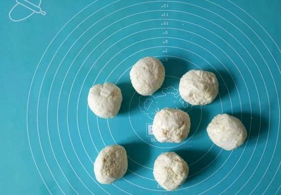 2个苹果1碗面粉，30年头回尝这饼，端桌秒光全家抢？
