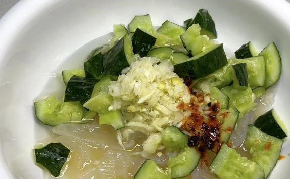 夏天没胃口？两步做凉拌海蜇，清爽开胃全家抢着吃