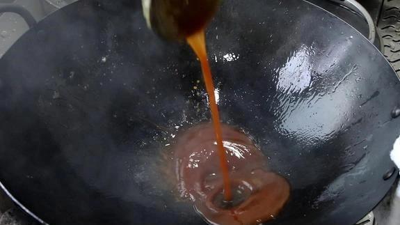 炒糖色是用水炒？还是用油炒？厨师长教你这两种炒法