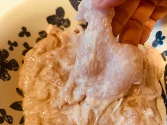 炸酥肉时，用面粉还是淀粉？记得不要用错粉，不酥不香家人不爱吃