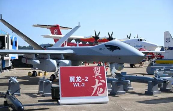 这是航展上展出的翼龙-2无人机（11月9日摄）。新华社记者 邓华 摄