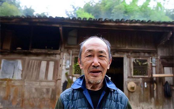 73岁老汉决定拆掉自己的房子 古宅隐藏八亿秘密