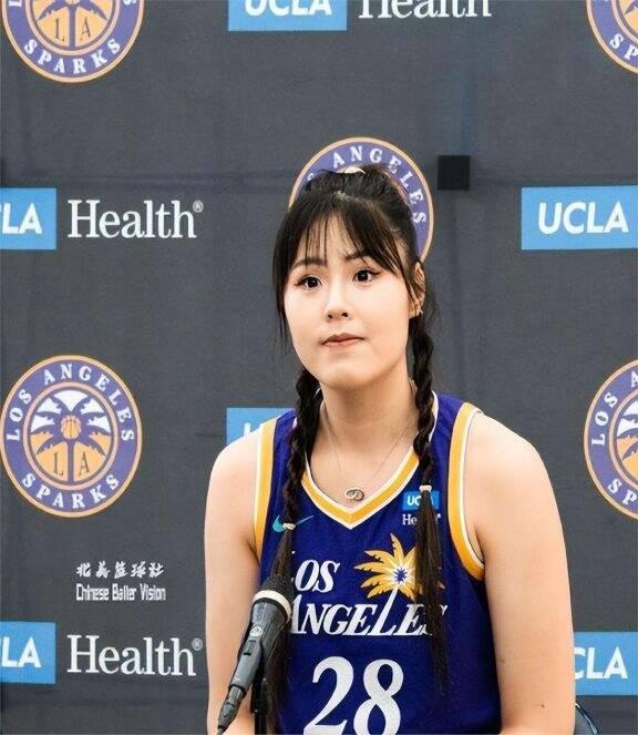 刘禹彤：我享受关于篮球的一切，为何缺席赛场？