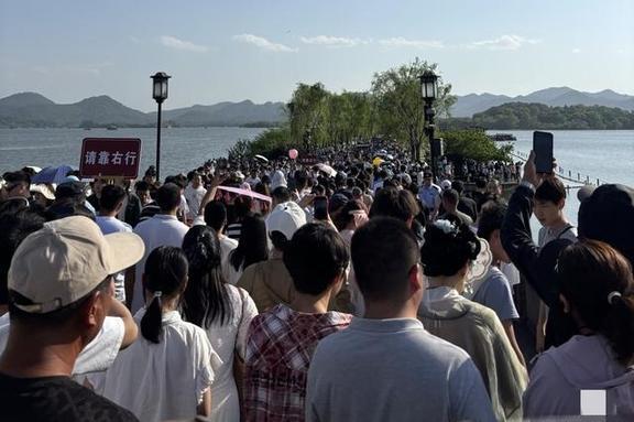 盘点今年国庆最堵人的10个景点 人海模式开启