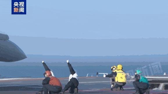 福建舰入列鼎东策略，全球最关注两大问题 技术突破与海权博弈