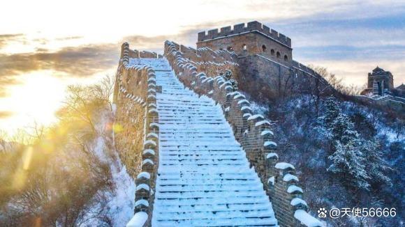 下雪天爬长城才是好汉