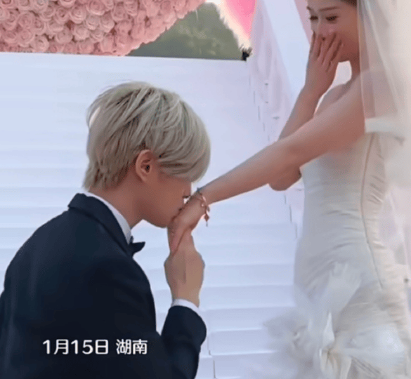 “鹿哈”凌达乐官宣受室：执证上岗不是一时兴起