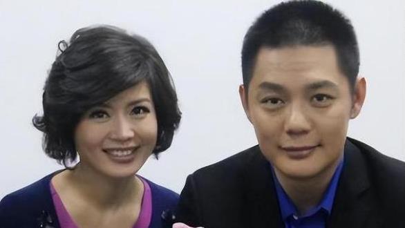 程愫倾尽所有捧红丈夫，他功成名就却抛妻弃子？
