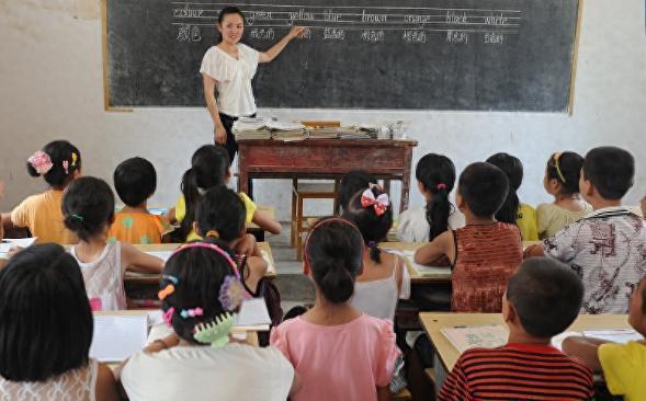 代表推进小班化教学建议被采纳