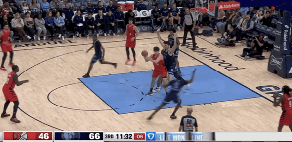 杨瀚森首发上场精彩集锦,梦幻脚步暴扣,妙传连连,下半场强势回归!