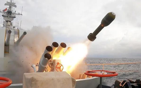 大批轰-6K贴近台岛释放何种信号 实战威慑警告“台独”