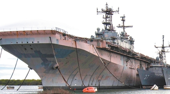 “环太平洋2024”军演，美国海军为什么要击沉4万吨级准航母？
