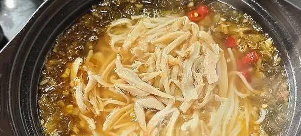 酸汤米粉超简单做法，10分钟出锅，酸辣开胃早餐全家抢着吃