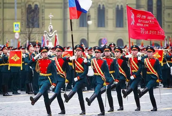 今年莫斯科红场阅兵有特殊安排 33个徒步纵队参演