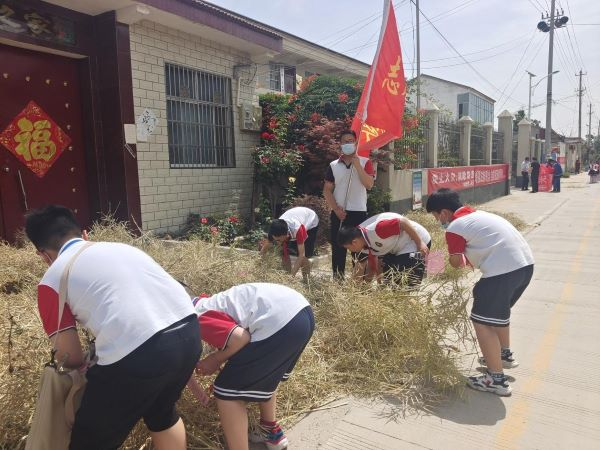 萧县实验小学：情满六一 关爱成长