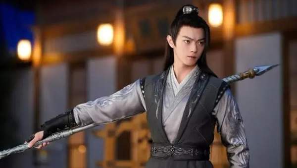 杨紫大女主剧《卸甲归田》开拍倒计时，演员阵容介绍