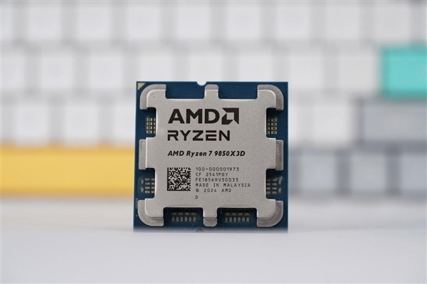 AMD X3D搞AI居然比打游戏还猛！8核暴打16核 领先达88%