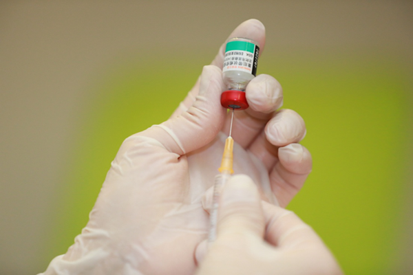  一针一千多，带状疱疹疫苗到底值不值得打？