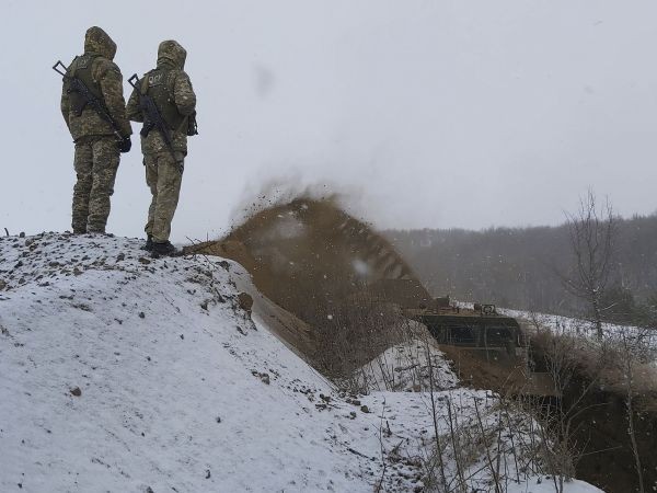 乌克兰官员否认俄方在边界地区大举增兵