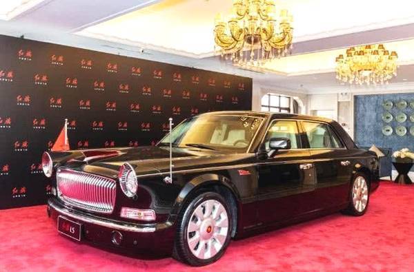 马克龙访华乘坐红旗专车 揭秘红旗轿车和法国一段跨越半个世纪的情缘