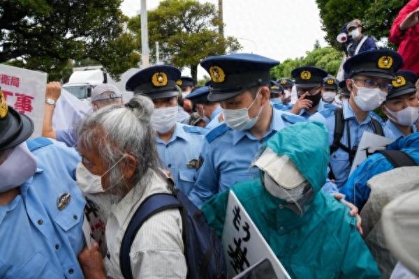 冲绳县知事欲赴国际会议声讨驻日美军 自民党表不满