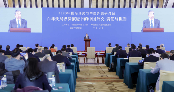 王毅最新演讲，点明中国外交主线与六大亮点