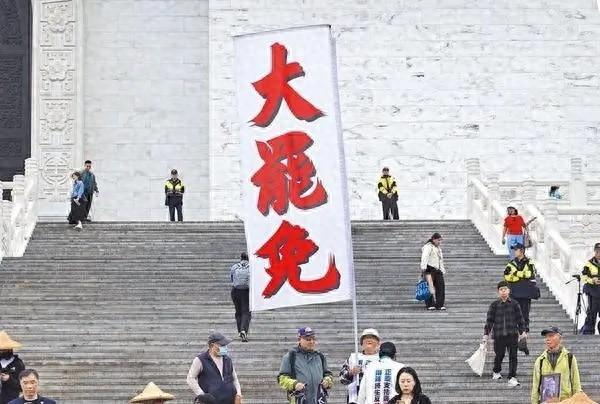 台名嘴曝大罢免“志愿者”惊人价码 出车一天2万新台币