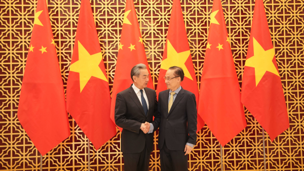 王毅会见越南外长黎怀忠