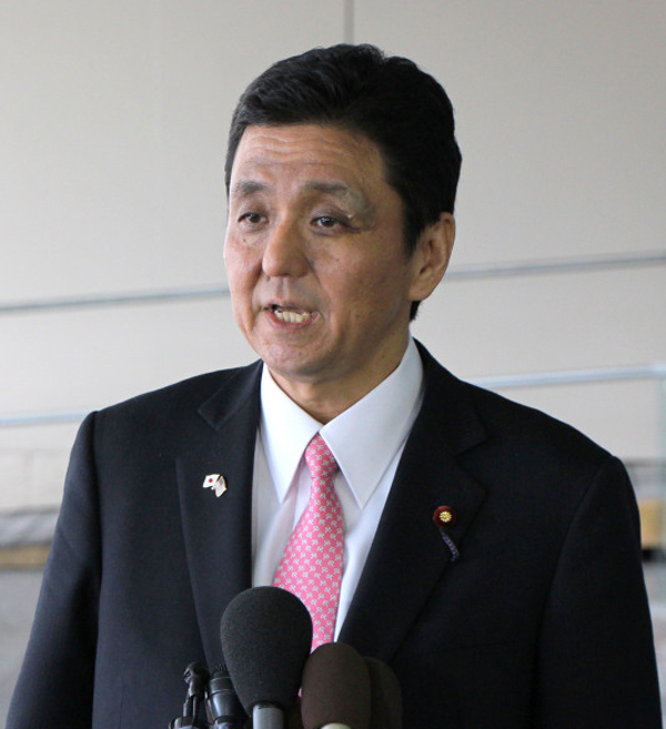 钓鱼岛问题美方“嘴瓢”改口后，日本防卫相：我懂的