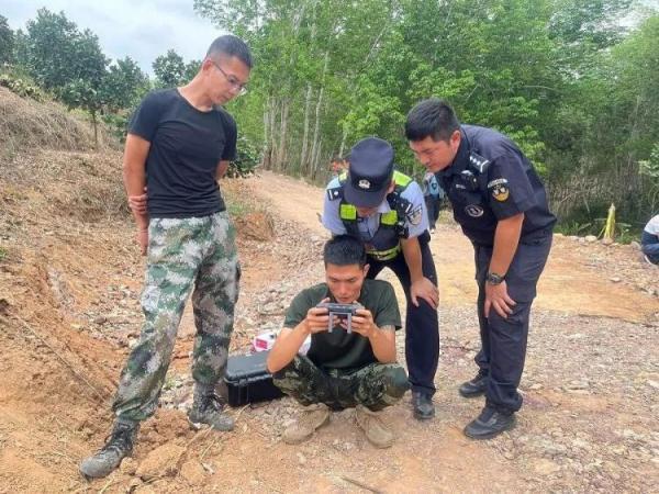 野生亚洲象坠坑获救 进行了一场亚洲象与人的接力救援