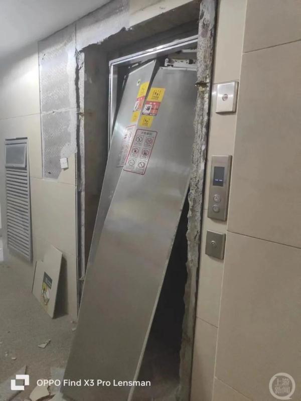 此地一小区电梯爆炸人被炸飞？街道回应