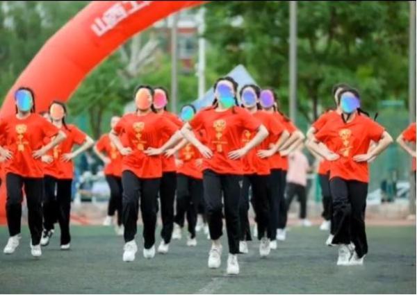 网购后集体退货引热议！店主：这就是当代大学生吗？
