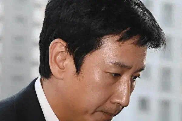 影响力巨大！韩国娱乐圈因李善均去世暂停活动