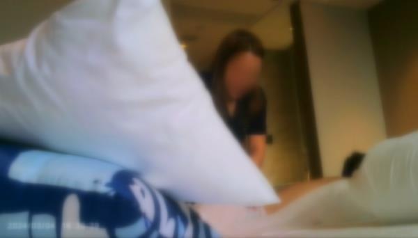 记者调查制服美女上门按摩健康证可花钱买到过夜项目需额外支付2000元