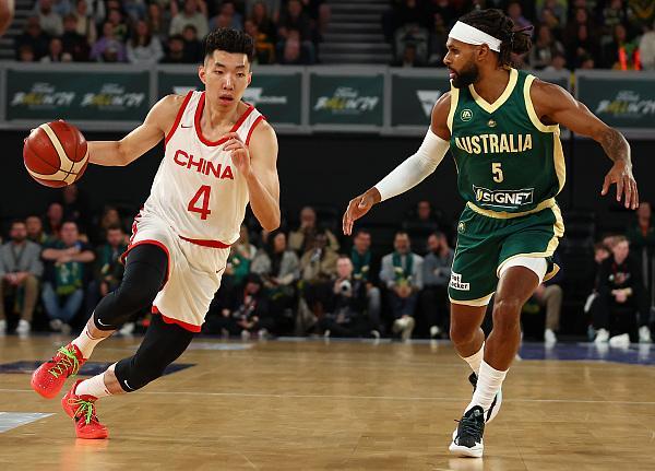 热身赛中国男篮87-107不敌澳大利亚 年轻阵容显露潜力
