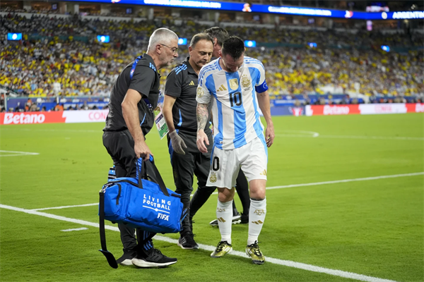 阿根廷第16次夺得美洲杯冠军 梅西受伤离场终圆梦
