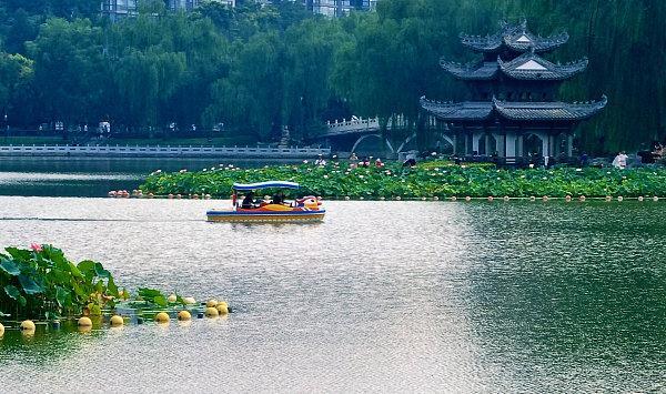 暑假期间北京各大旅游景区延长开放时间