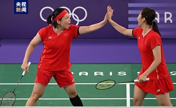 中国队包揽巴黎奥运会羽毛球女子双打金银牌