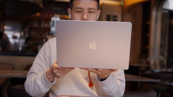 MacBook Air 天藍(lán)色新選擇