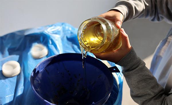 特朗普曾表示美国可以自己生产食用油，但美国媒体却因为其加工能力有限而泼