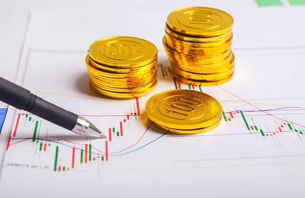 外贸顺差首破万亿美元有何隐忧 全球供应链的选择与挑战