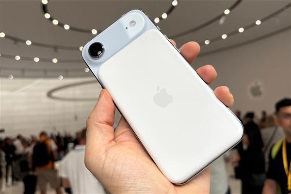 降价2000元iPhoneAir疑为库存机