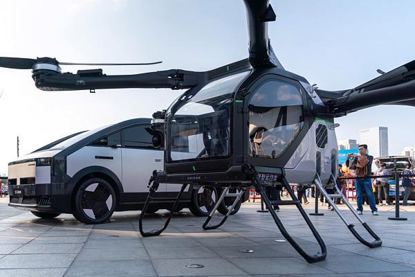 小鹏飞行汽车今年上市售价不超200万
